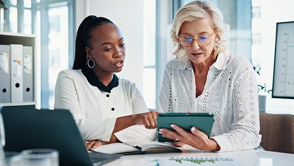 employer-services-executive-professional-board-search-tab-1
